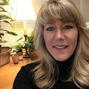 Meet your Posher, Lee-anne